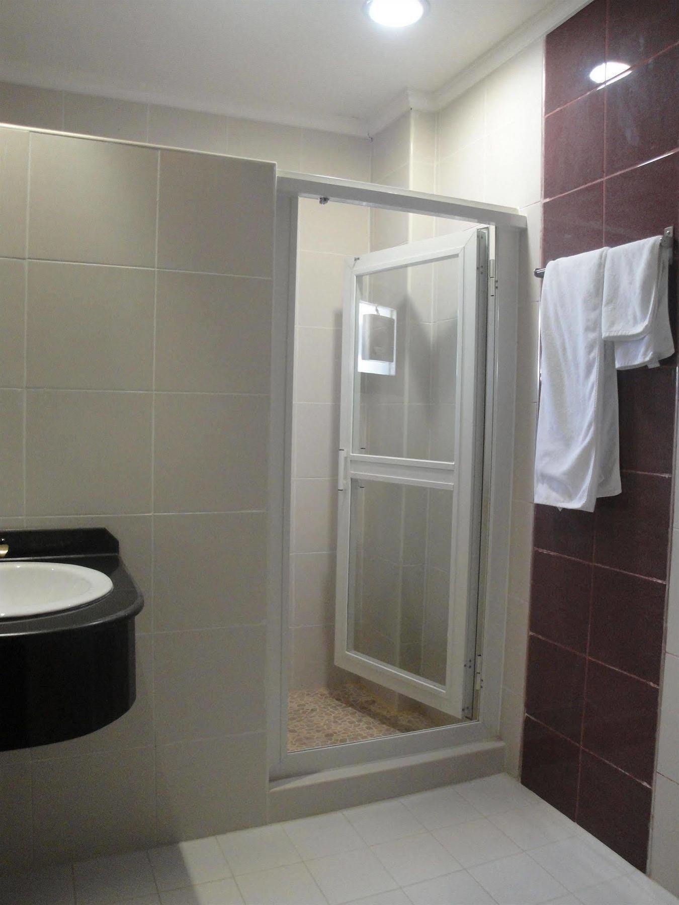 Marina Royal Hotel Suites Kuwait City Luaran gambar